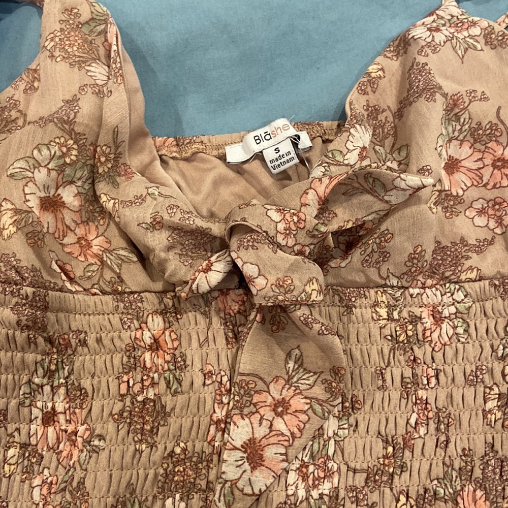 Blashe Boutique New Condition Beautiful Flattering Dress View 3